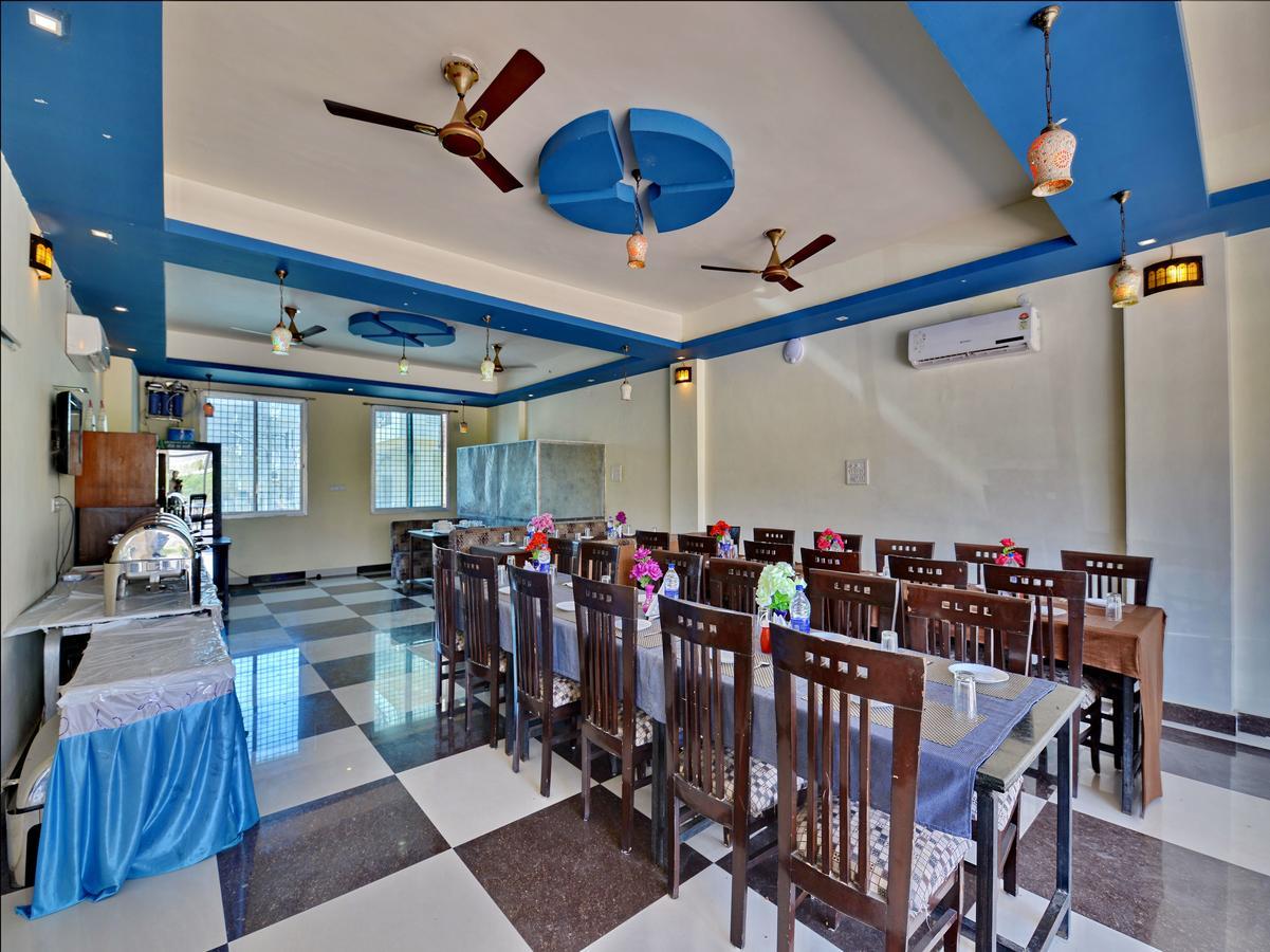Oyo 2061 Hotel New Holiday Inn อัจเมอร์ ภายนอก รูปภาพ