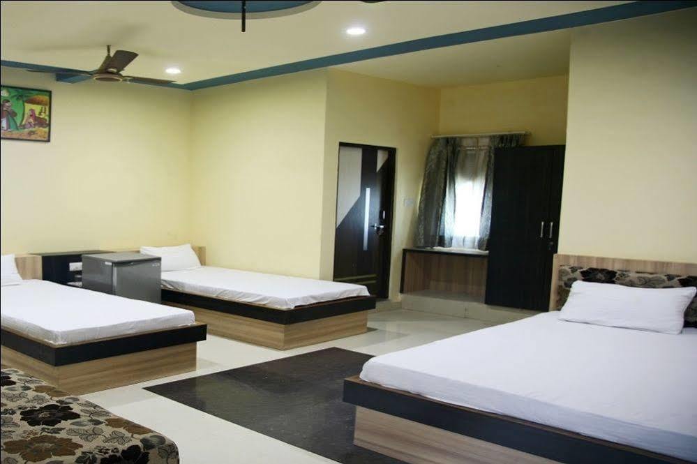 Oyo 2061 Hotel New Holiday Inn อัจเมอร์ ภายนอก รูปภาพ