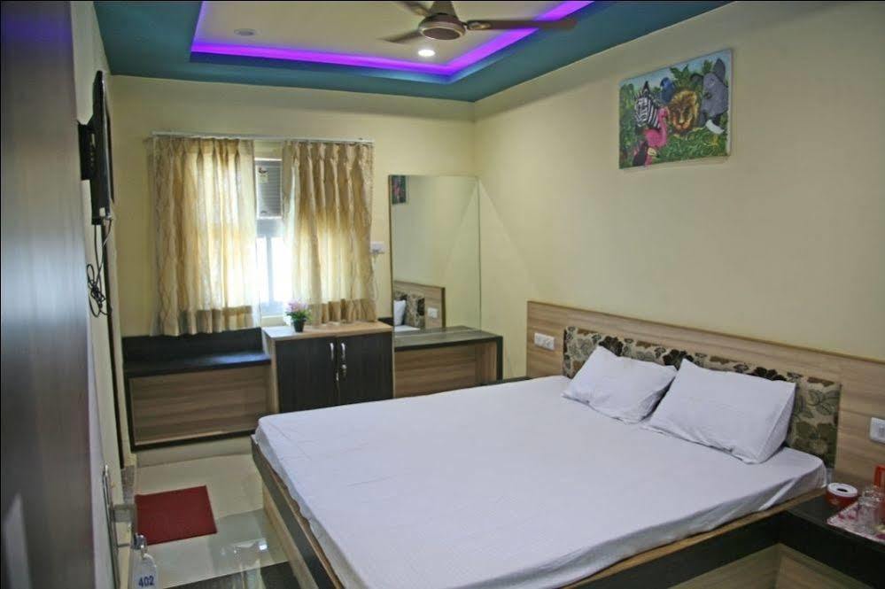 Oyo 2061 Hotel New Holiday Inn อัจเมอร์ ภายนอก รูปภาพ