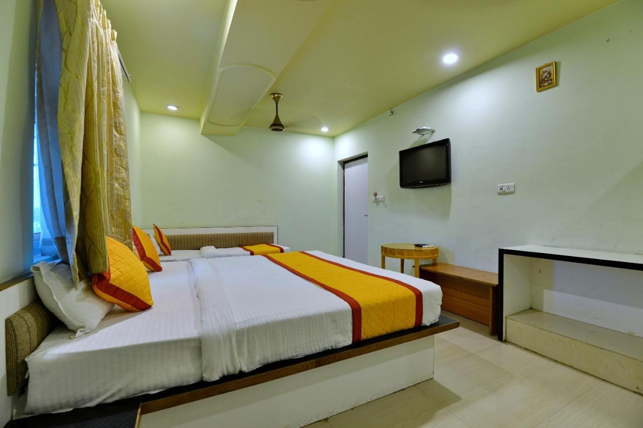 Oyo 2061 Hotel New Holiday Inn อัจเมอร์ ภายนอก รูปภาพ